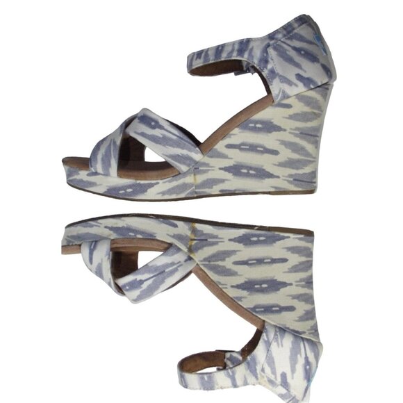 Toms Chambray Sandals 9.5 blue white canvas Peep-Toe Wedge adjustable straps - Picture 5 of 12